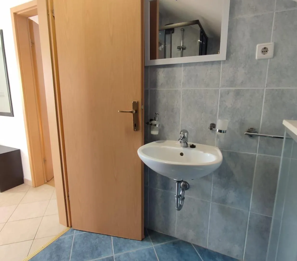 Porto Beach Apartments Seget-Trogir Croazia